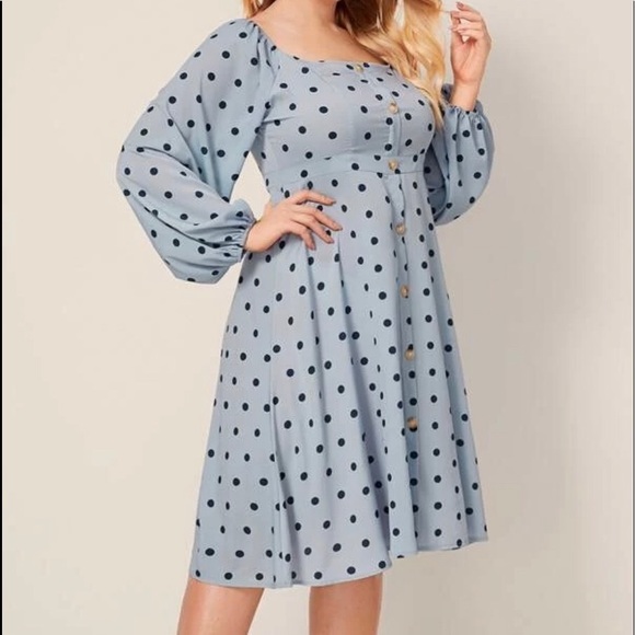 DRESS - Picture 3 of 6